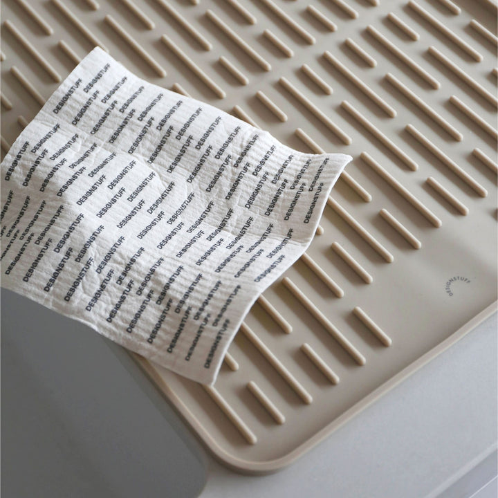 DESIGNSTUFF DRIP Folding Silicone Drying Mat Large w/ Drainage Mouth, Sand