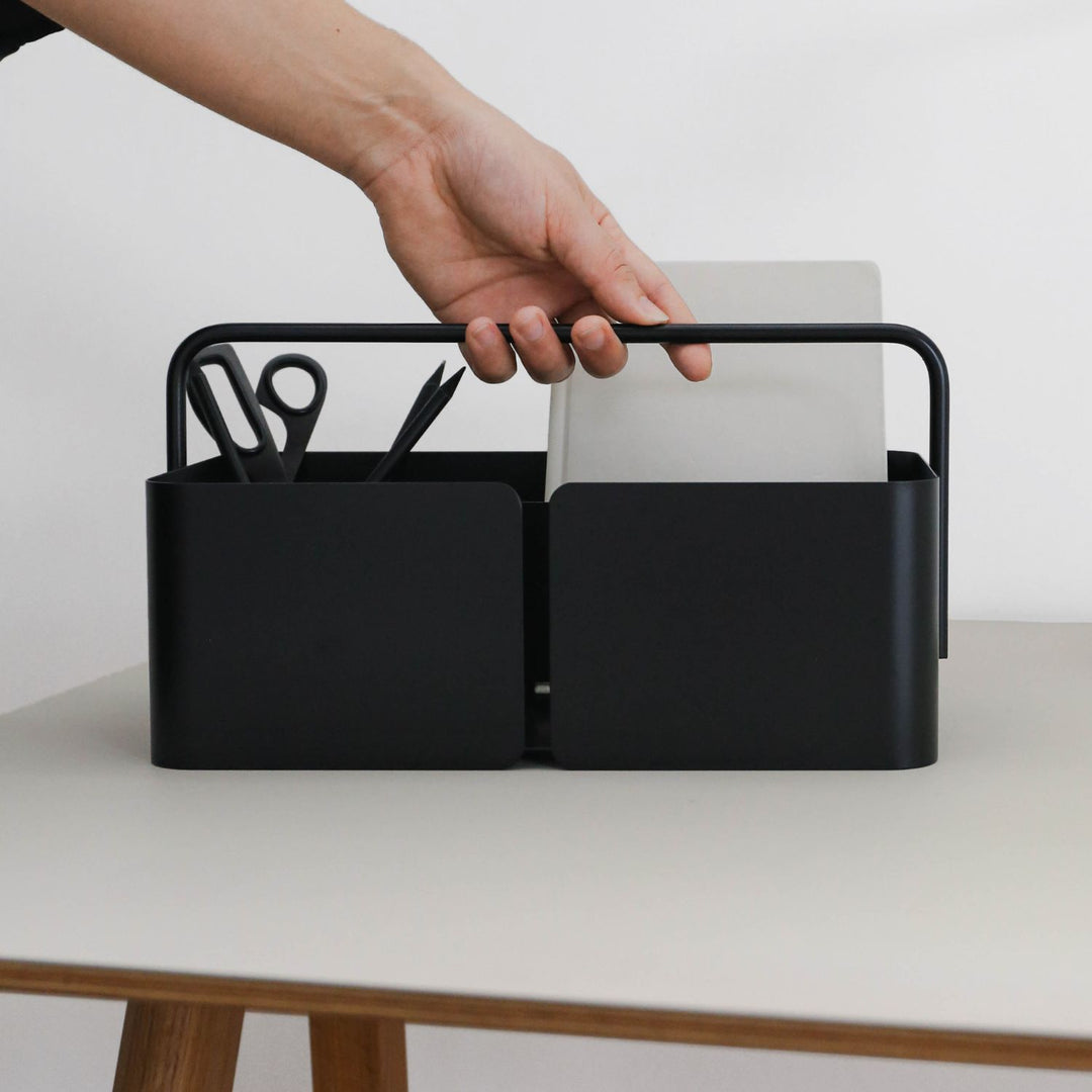 14718_Designstuff_Carry_All_Caddy_Black_Lifestyle1