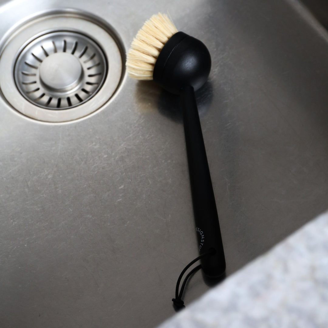 DESIGNSTUFF Eco Dish Brush, Black