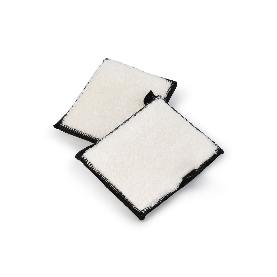 Set pf 2 Designstuff Bamboo Fibre Cellulose Sponge in Black on a white background