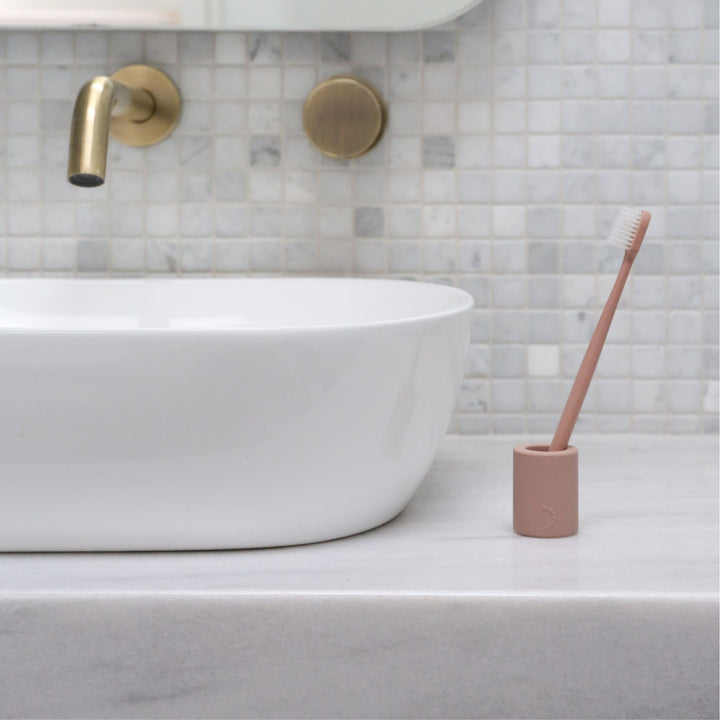 DESIGNSTUFF Toothbrush Holder, Clay