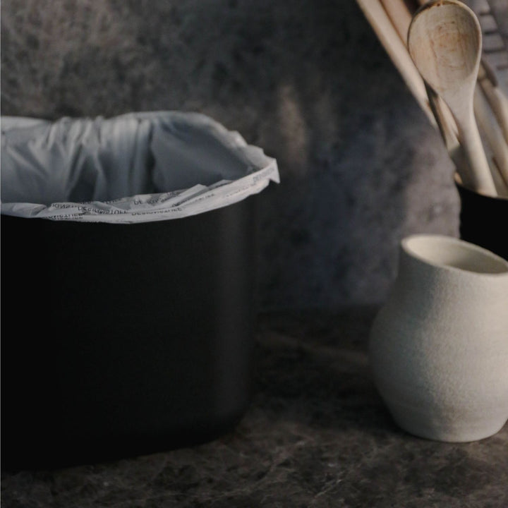 DESIGNSTUFF ETTA Compost Bin 7L, Black