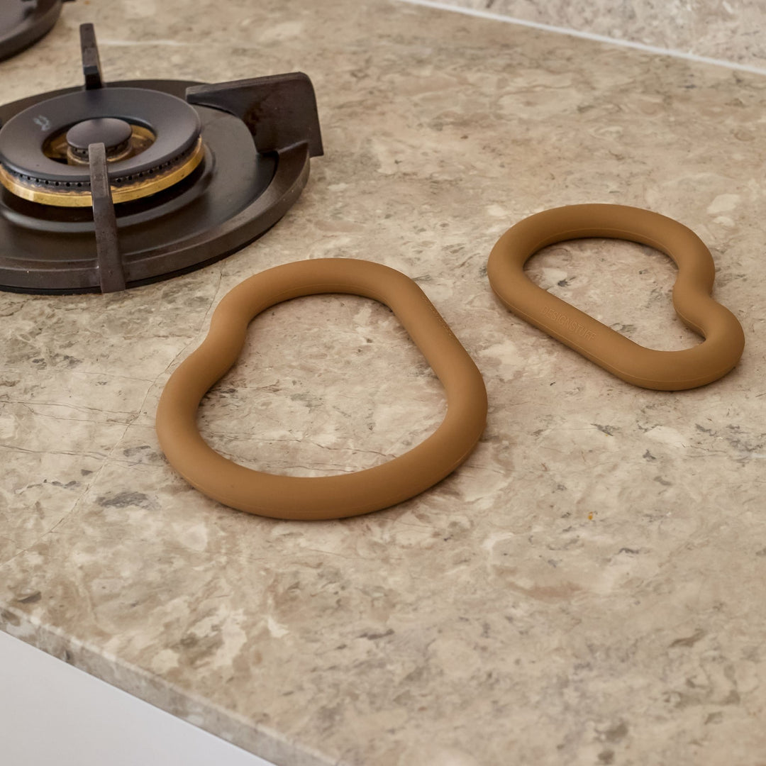 DESIGNSTUFF Curve Silicone Trivet, Camel