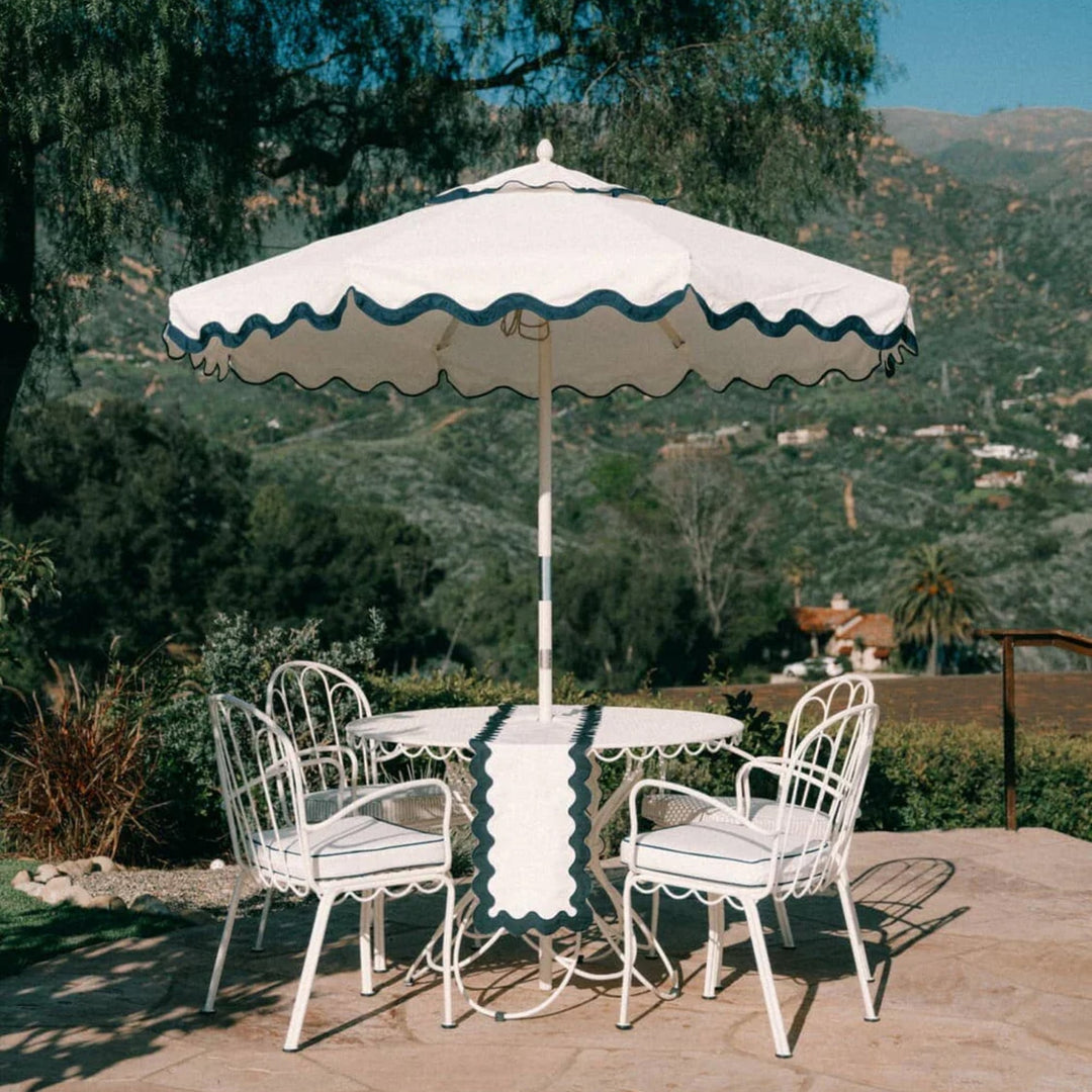 BUSINESS & PLEASURE CO Market Umbrella, Rivie White