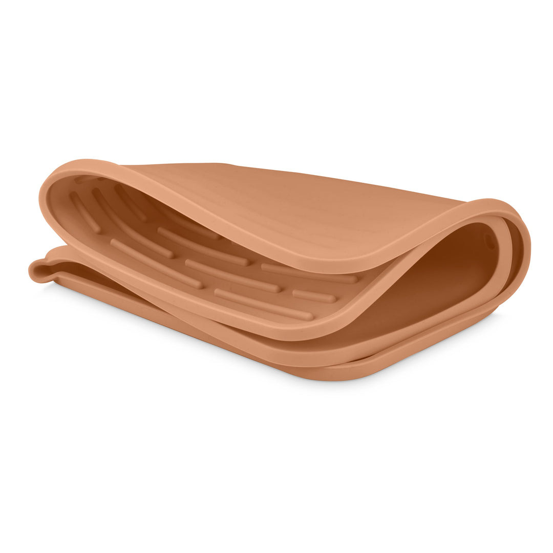 DESIGNSTUFF DRIP Folding Silicone Drying Mat Large w/ Drainage Mouth, Camel