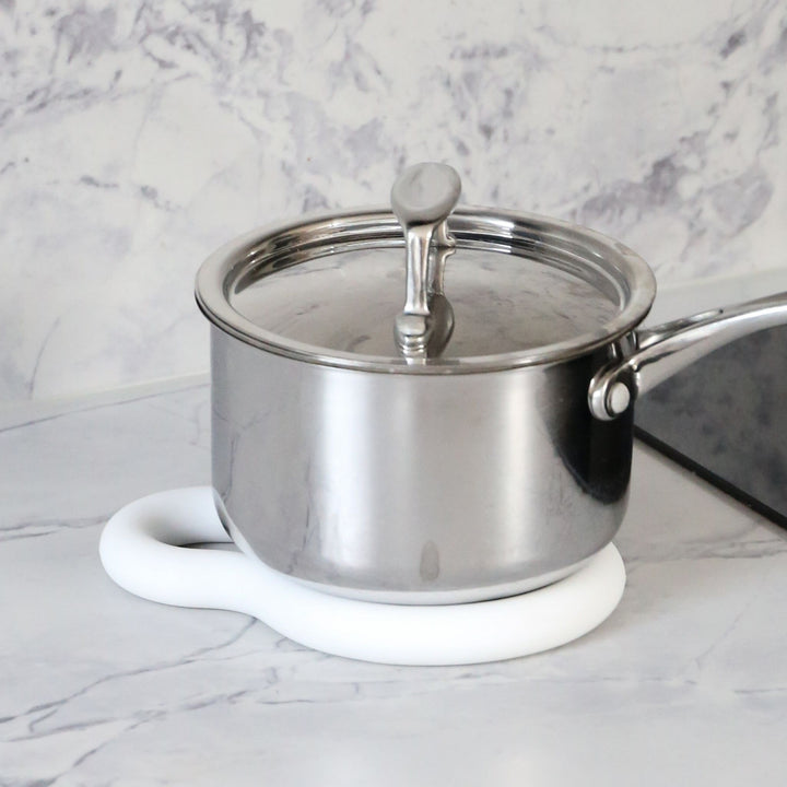 DESIGNSTUFF Curve Silicone Trivet, White