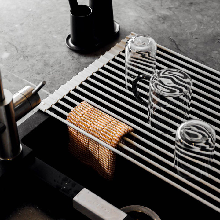 DESIGNSTUFF DRIP Silicone Fold Dish Drying Rack, Light Grey