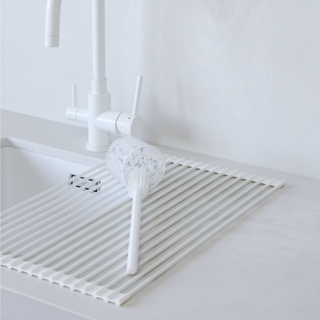DESIGNSTUFF DRIP Silicone Fold Dish Drying Rack, White