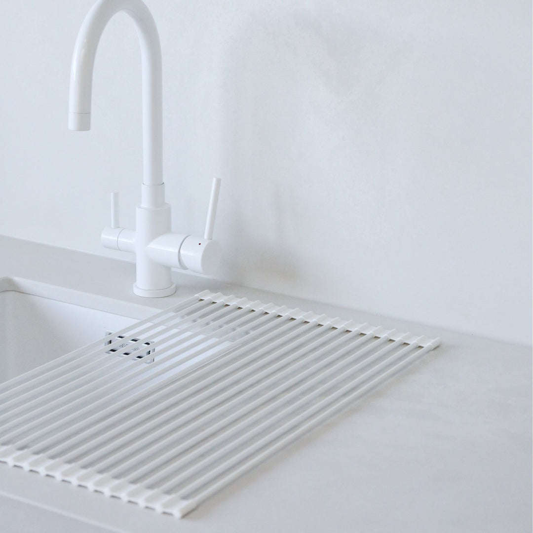DESIGNSTUFF DRIP Silicone Fold Dish Drying Rack, White