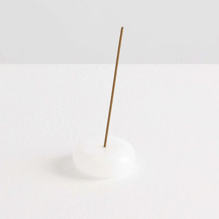 MAISON BALZAC The Pebble Incense Holder, Opaque White