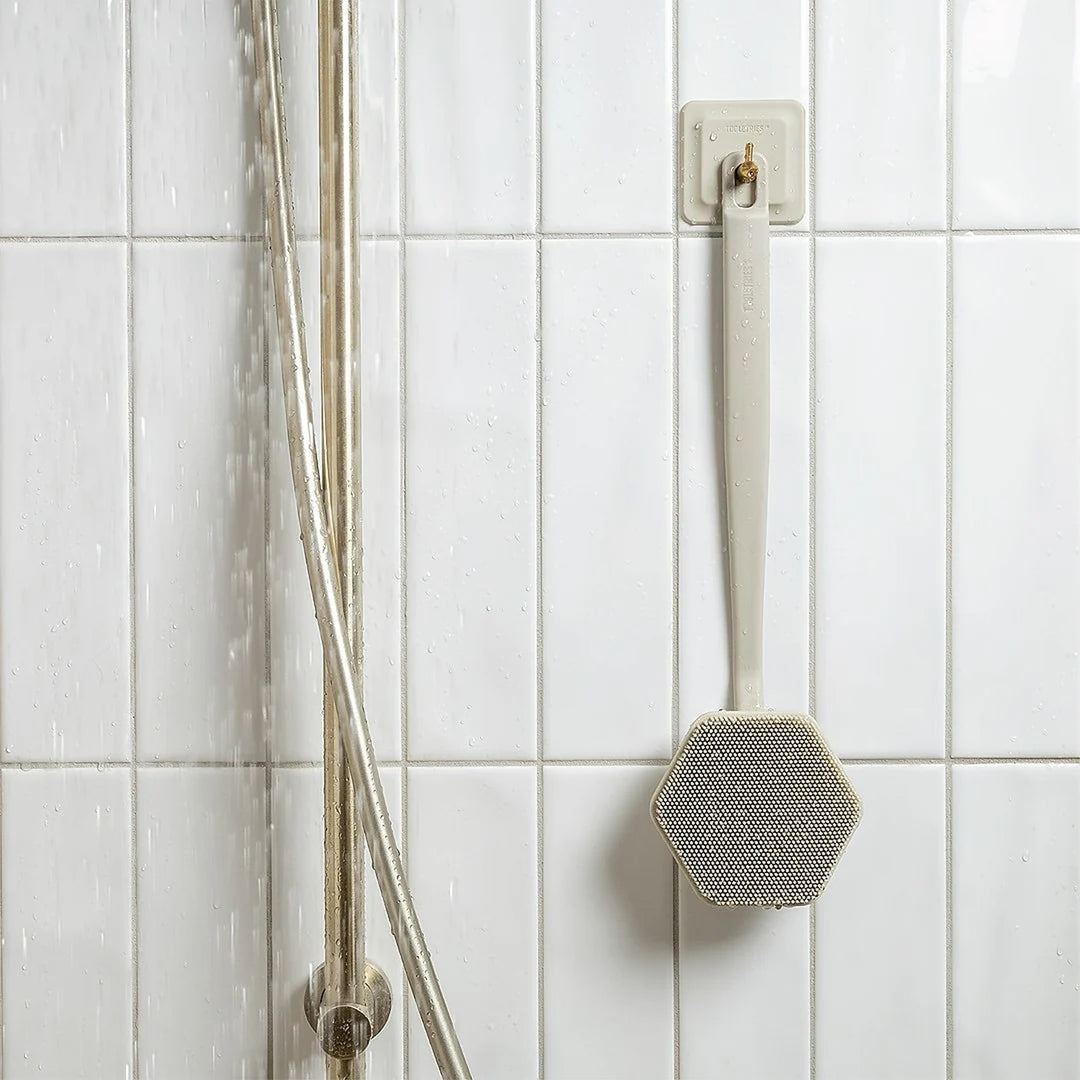 TOOLETRIES The Back Scrubber & Hook, Sand