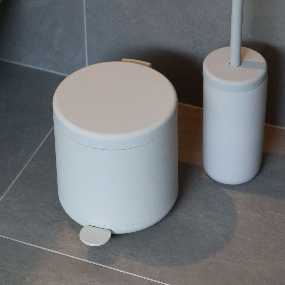 ZONE DENMARK Ume Pedal Bin Soft Touch 4L, Soft Grey