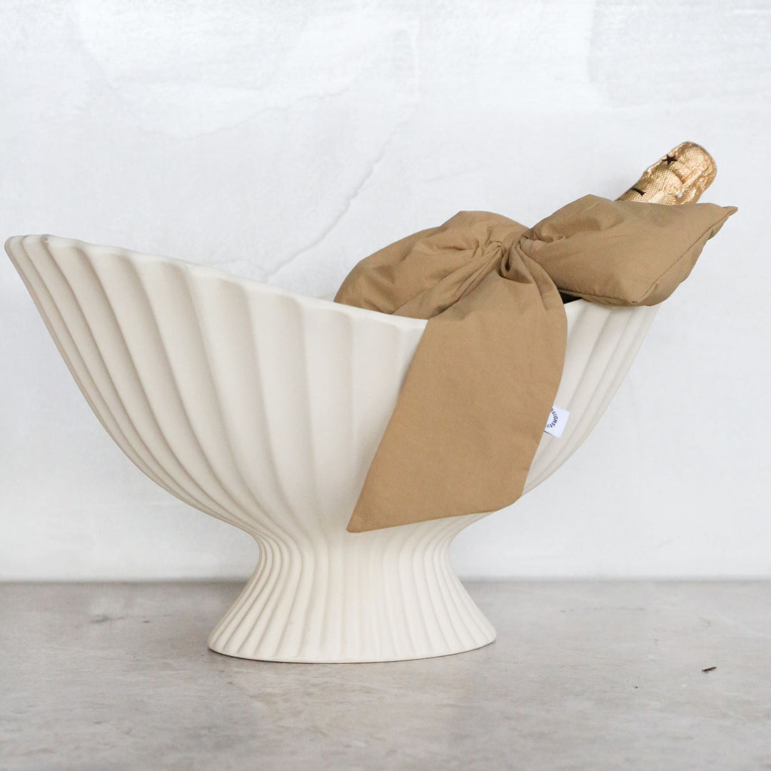 The Sturdy Anchor and the Festive Accent