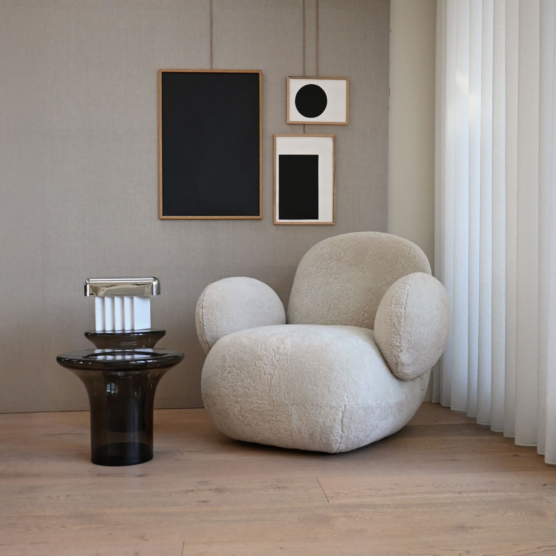 PRE-ORDER │ 101 COPENHAGEN Toe Armchair, Flat, Sandshell Sheepskin