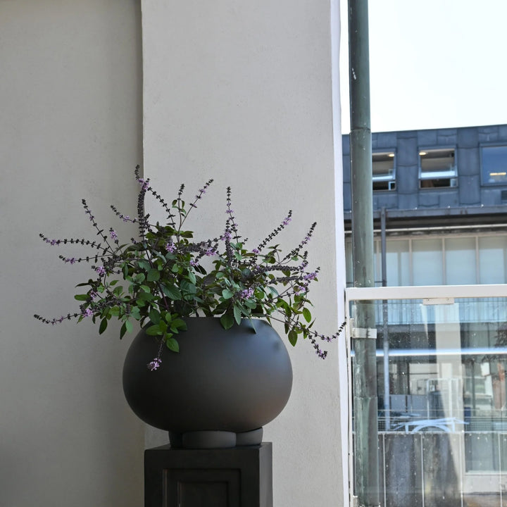 101 COPENHAGEN Urchin Plant Pot, Medio, Coffee