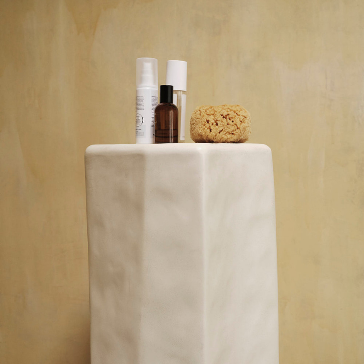 FERM LIVING Staffa Pedestal, Ivory