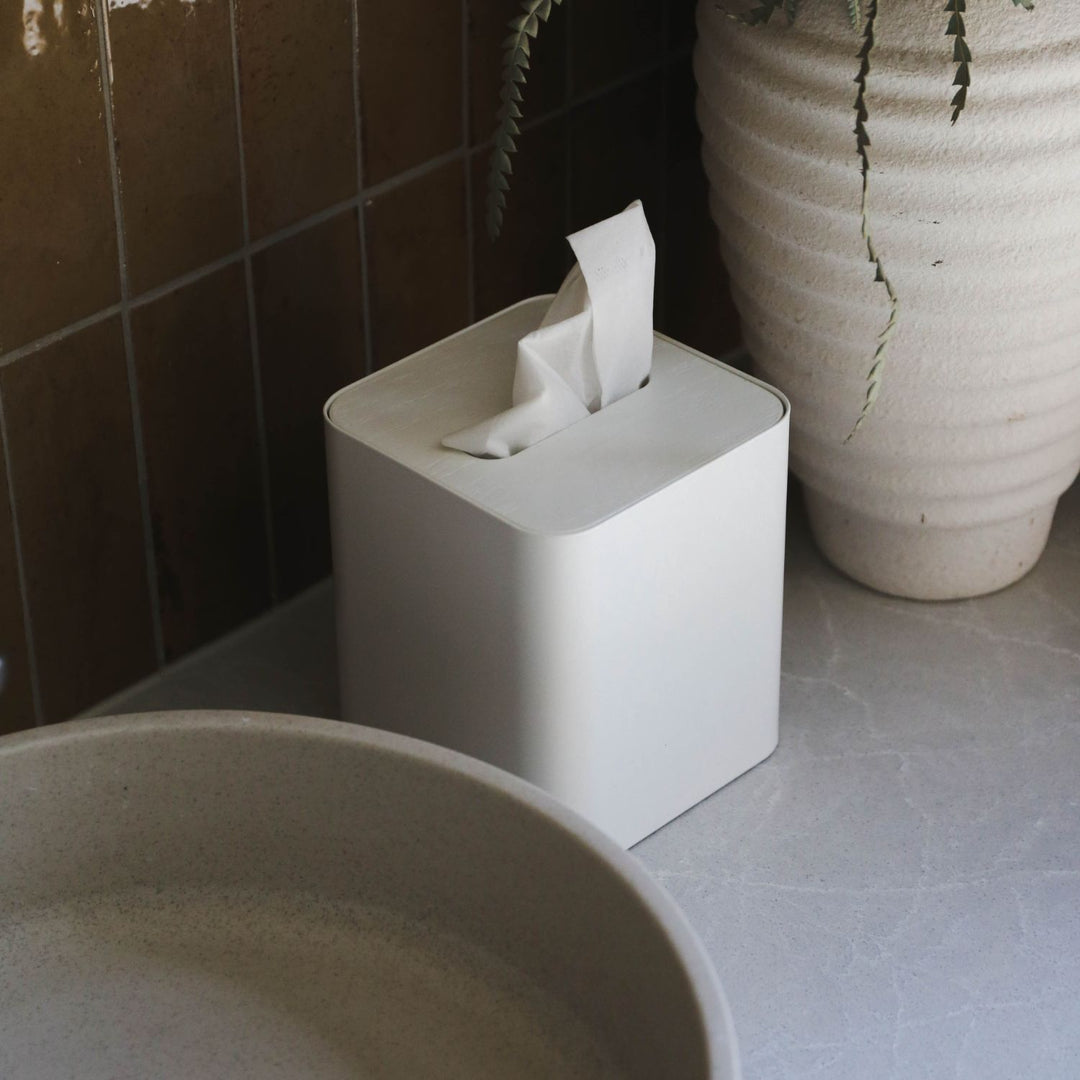 DESIGNSTUFF Square Tissue Box, White