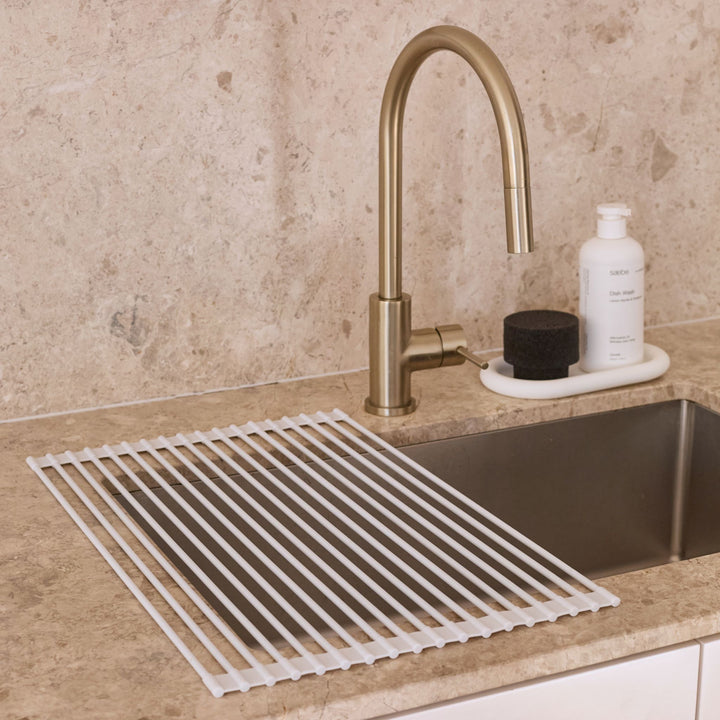 DESIGNSTUFF DRIP Silicone Fold Dish Drying Rack, Light Grey