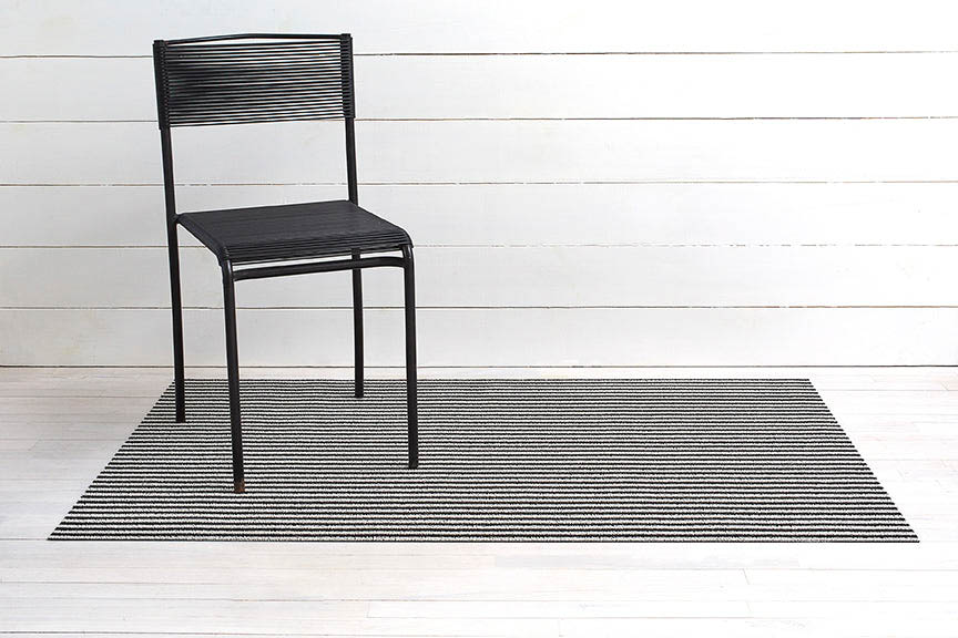 CHILEWICH Shag In Out Utility Door Mat, 61x91cm, Breton Stripe/Tuxedo