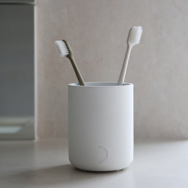 DESIGNSTUFF ARC Tumbler/Toothbrush Holder, White