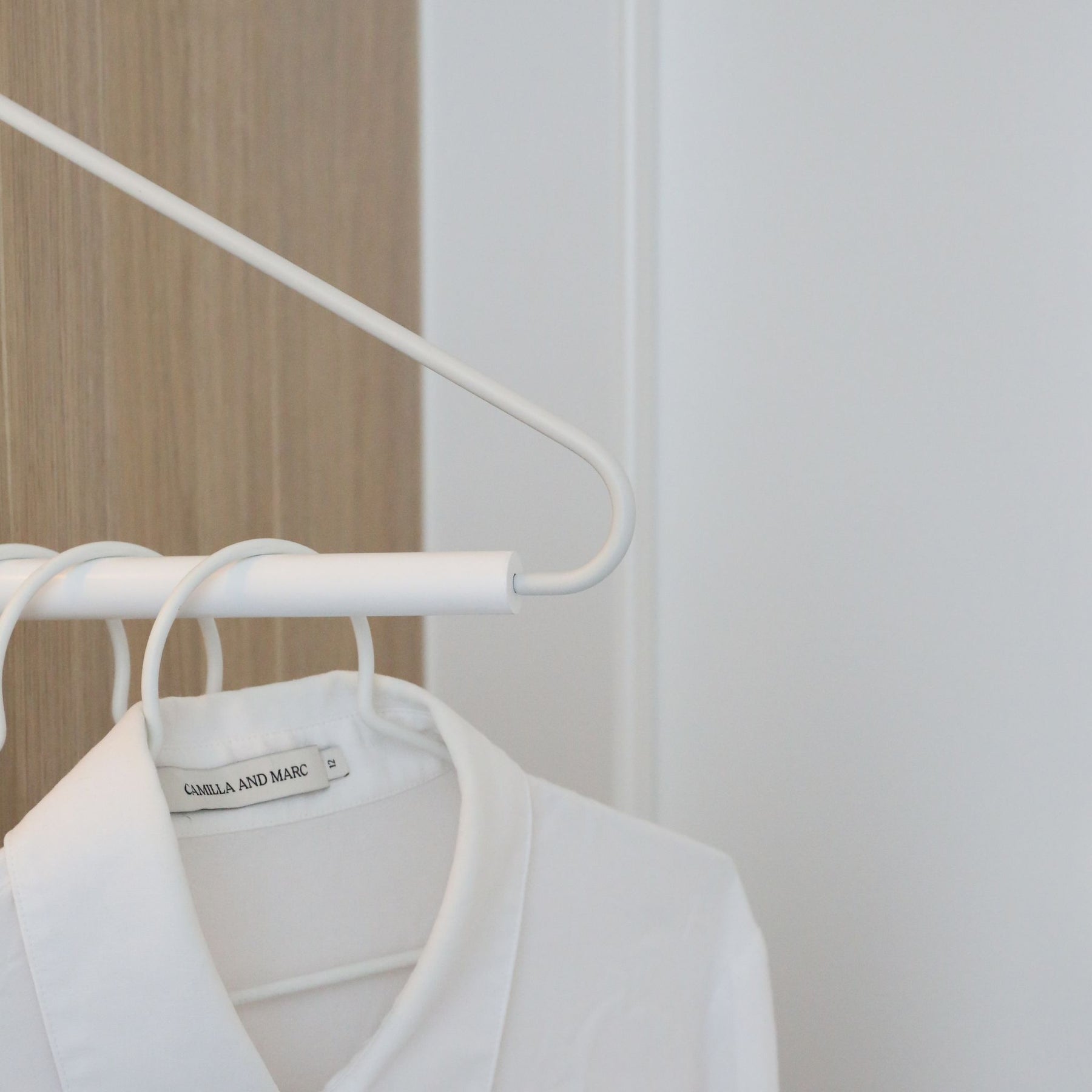DESIGNSTUFF Curve Clothes Rack, White