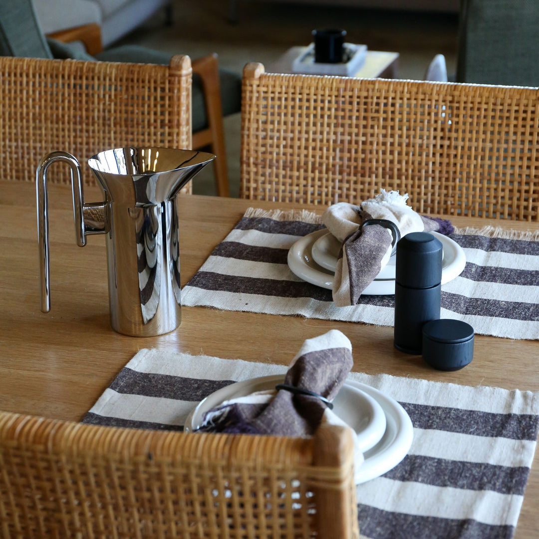 FERM LIVING Flow Napkin Rings Black Brass (Set of 4)