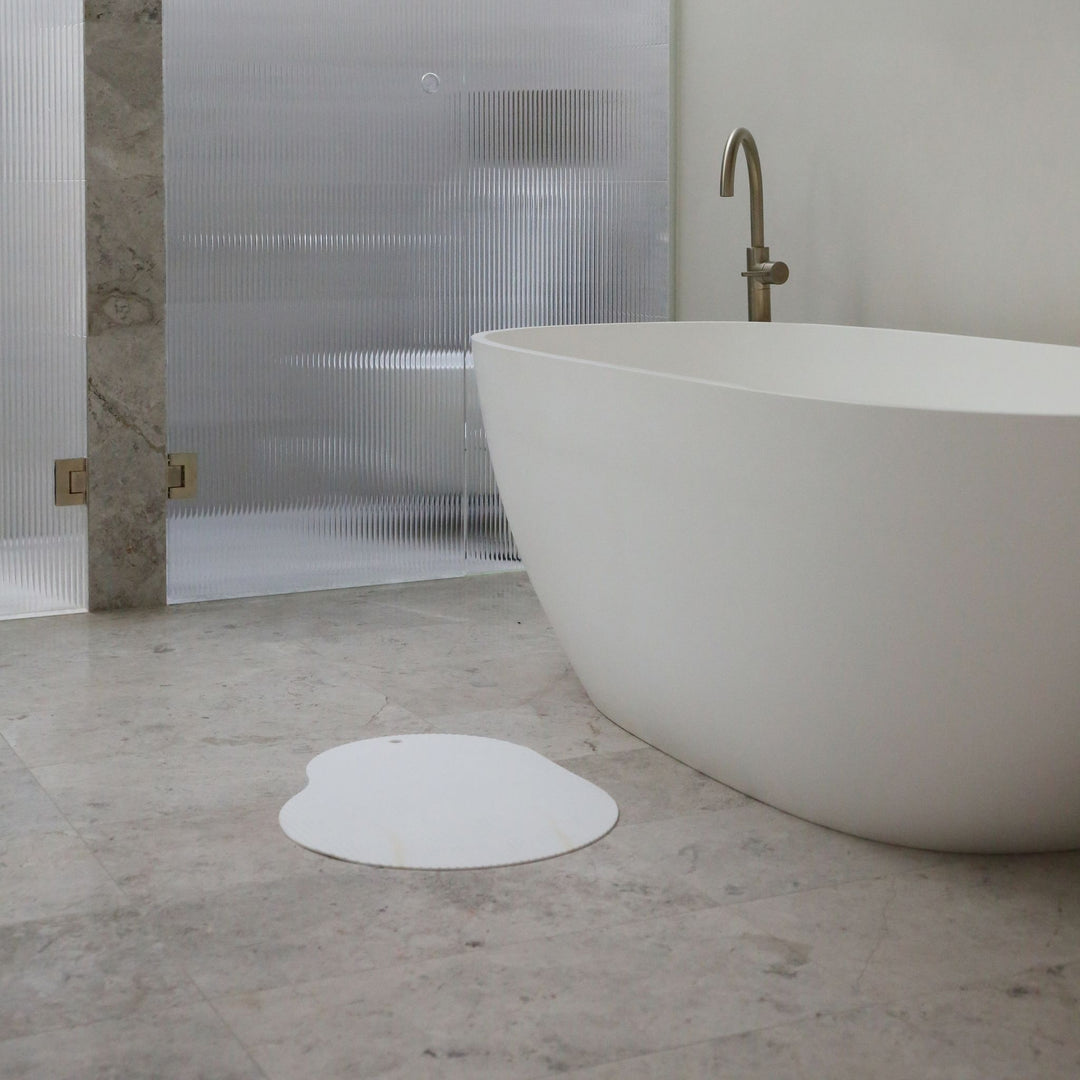 DESIGNSTUFF CURV Silicone Bath Mat, White