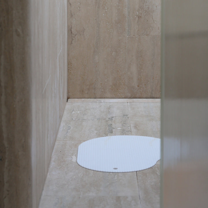 DESIGNSTUFF CURV Silicone Bath Mat, White