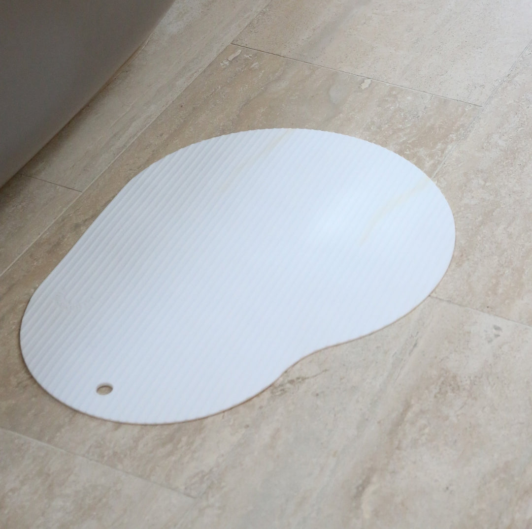DESIGNSTUFF CURV Silicone Bath Mat, White