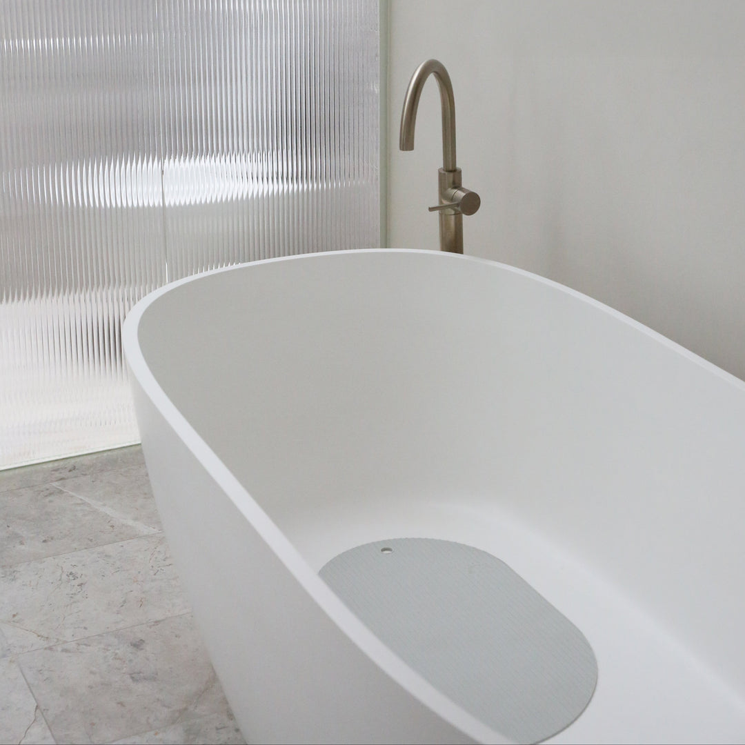 DESIGNSTUFF CURV Silicone Bath Mat, Light Grey
