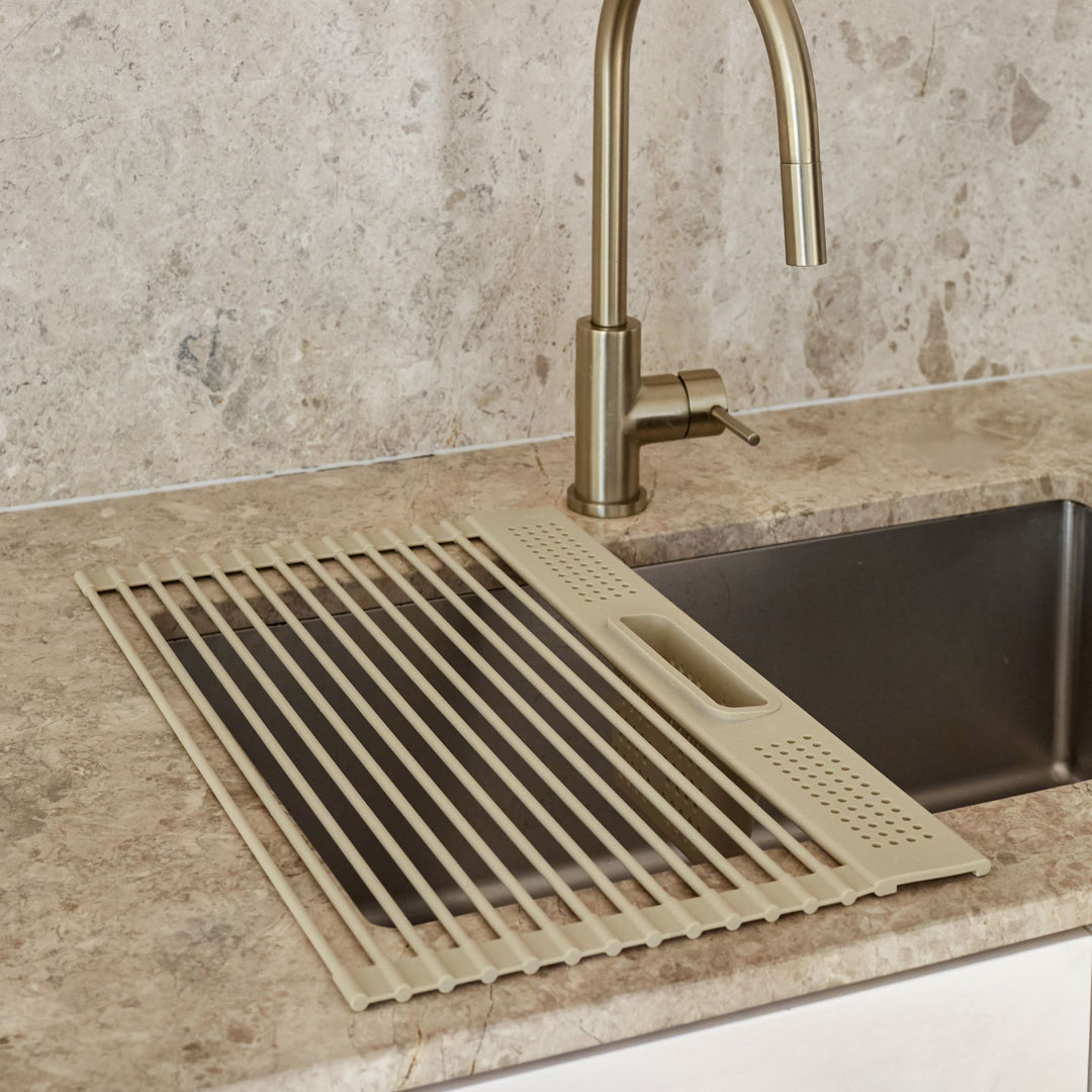 DESIGNSTUFF DRIP Folding Dish Rack w/ Cutlery Holder, Sand