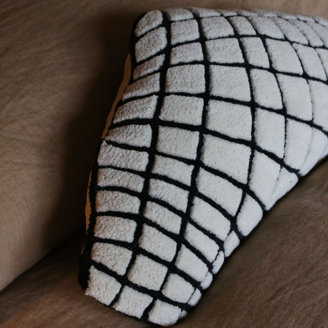 HAUS ÜGER Grid Slim Cushion, 40x80cm, Off-White