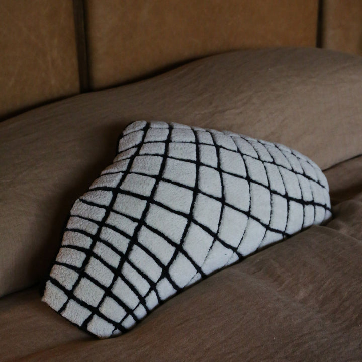 HAUS ÜGER Grid Slim Cushion, 40x80cm, Off-White