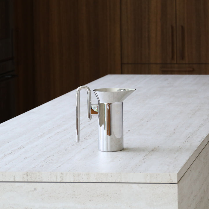 &TRADITION Momento Jug, 1L, Polished Stainless Steel