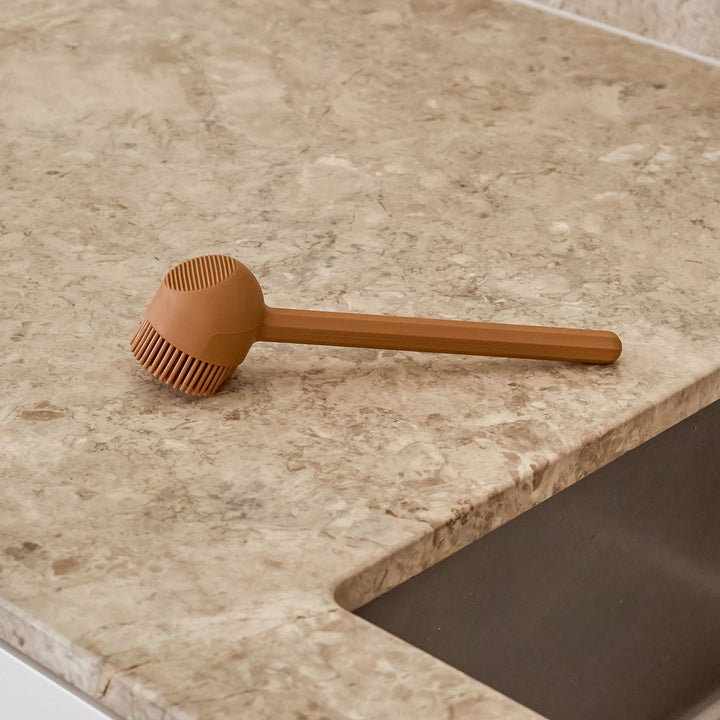 DESIGNSTUFF RUND Dish Brush, Silicone, Camel