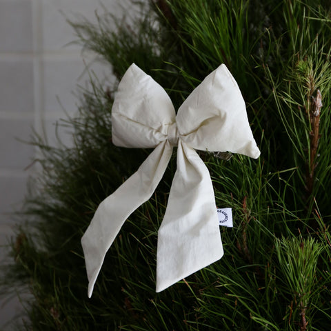 DESIGNSTUFF LUVA Bow w/ Tree Clip, Cream