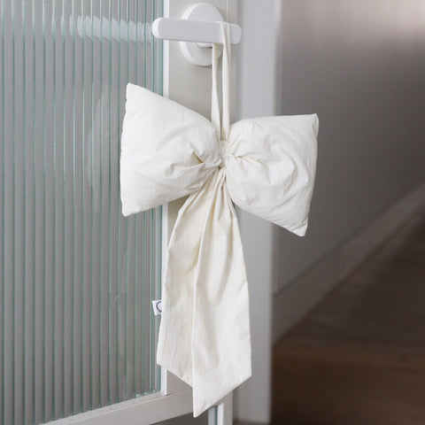 DESIGNSTUFF LUVA Bow for Hanging, H32 cm, Cream