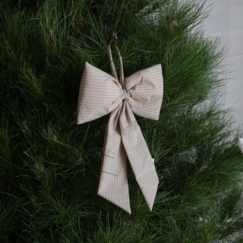 DESIGNSTUFF LUVA Bow for Hanging, H32 cm, Stripe Sage/Black