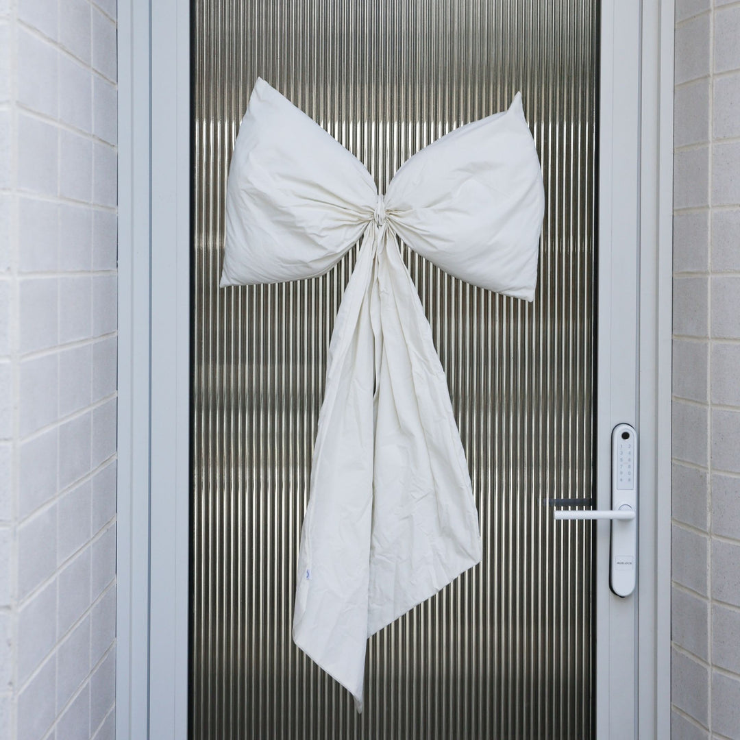 DESIGNSTUFF LUVA Large Bow for Door, H95 cm, Cream