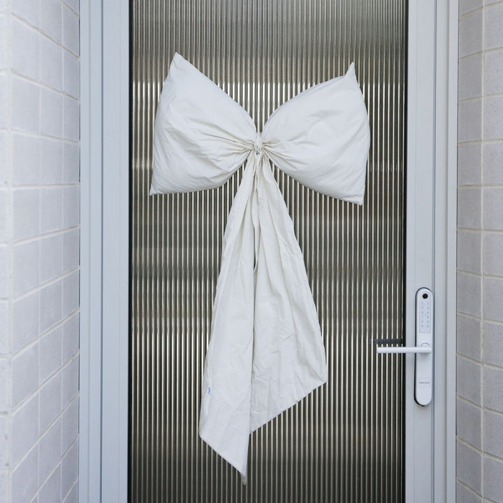 DESIGNSTUFF LUVA Large Bow for Door, H95 cm, Cream