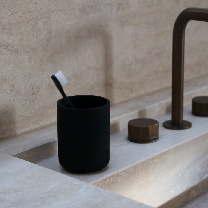 DESIGNSTUFF ARC Tumbler/Toothbrush Holder, Black