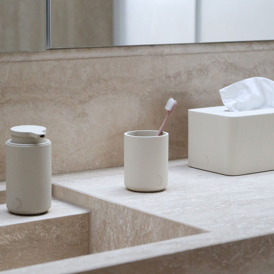 DESIGNSTUFF ARC Tumbler/Toothbrush Holder, Sand