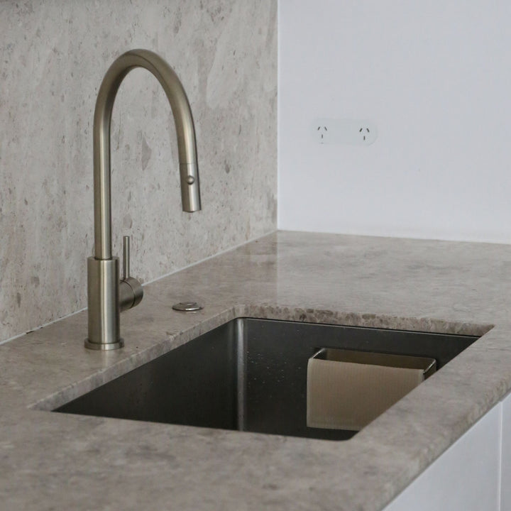 DESIGNSTUFF DRIP Dish Cloth Holder, Brushed Steel