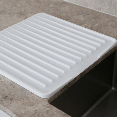 DESIGNSTUFF DRIP Sink Mat, White