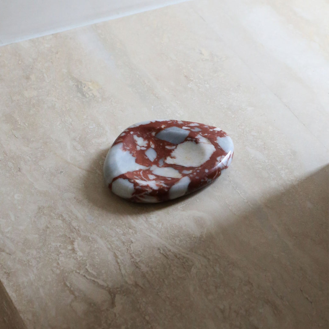 DESIGNSTUFF VIAH Sculpt Marble Tray 16cm, Bulgari Red