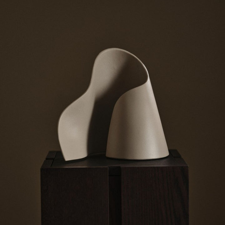 FERM LIVING Oyster Table Lamp, Light Cashmere