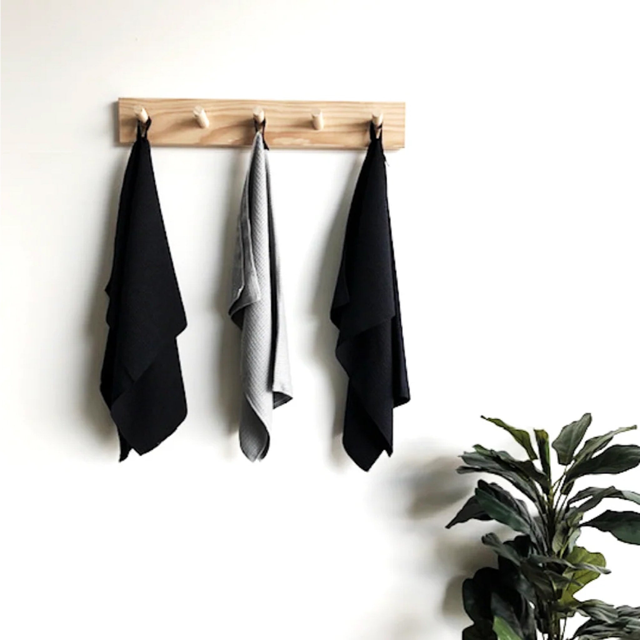 BARKLY BASICS Microfibre Tea Towel, Black