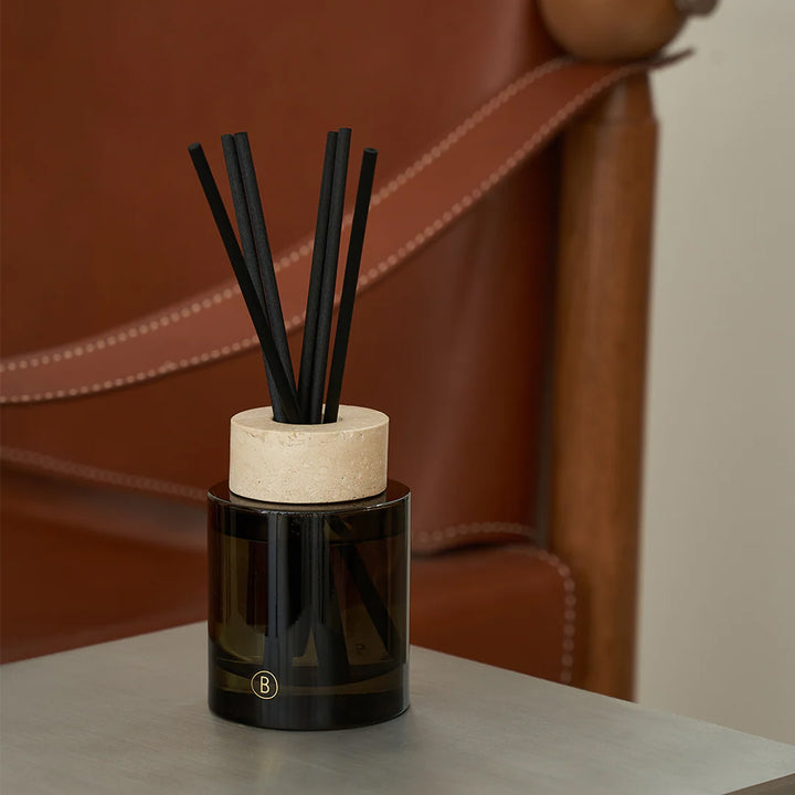 BLACK BLAZE Vetiver & Fig Reed Diffuser, Black