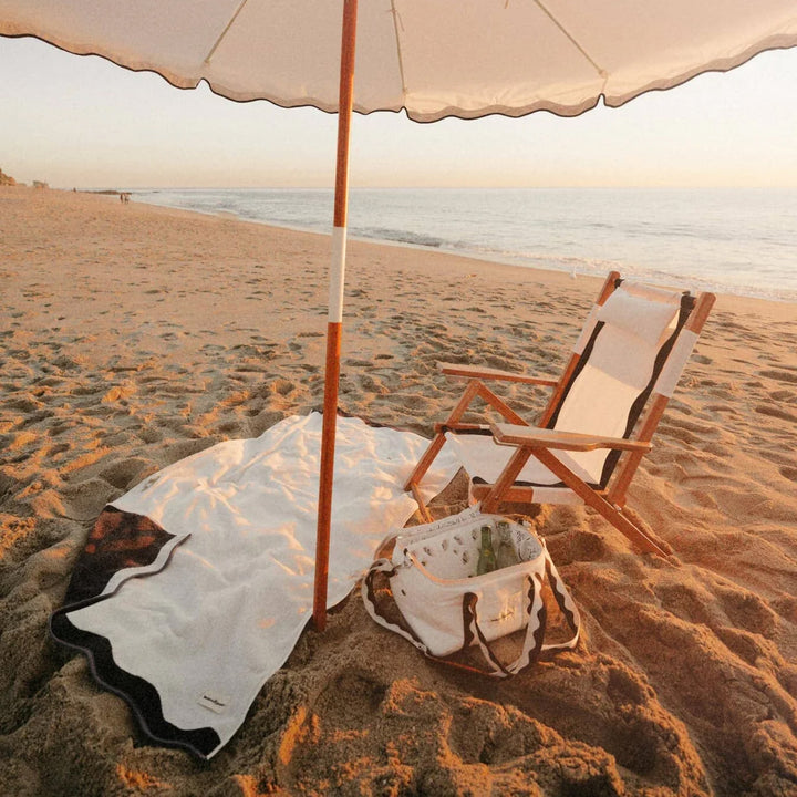 BUSINESS & PLEASURE CO Amalfi Umbrella, Rivie White