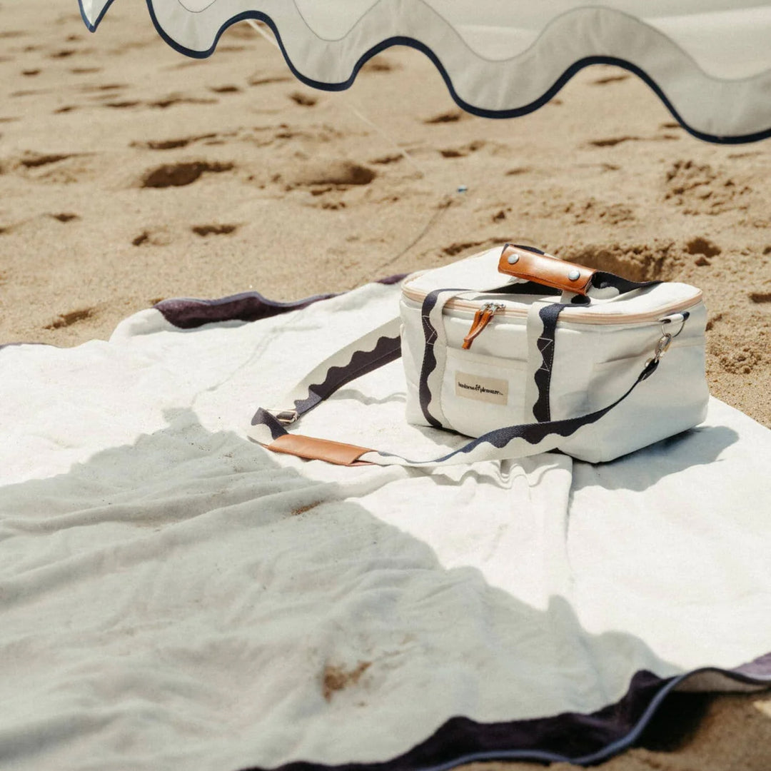 BUSINESS & PLEASURE CO Beach Blanket, Rivie White